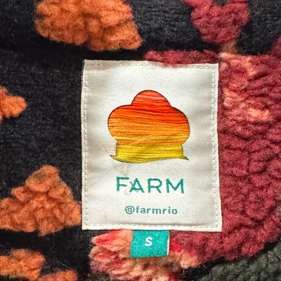 Farm Rio Jungle Snake Fruit Black Apple Coat - Picture 2 of 16